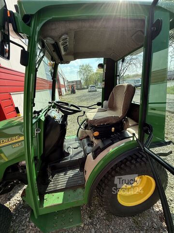  John Deere 2320
