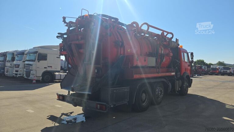 Kolkenzuiger Mercedes-Benz SK 2435 (15.000 L / V8 AVEC 2X TURBO / BOITE MA...