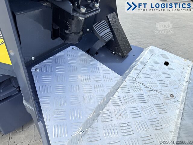 Wózek widłowy do wąskich korytarzy Combilift AISLE MASTER 15E NEW BATTER TRIPLEX 6500
