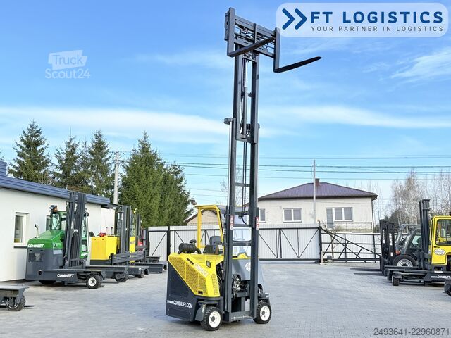 Wózek widłowy czterokierunkowy Combilift CB3000 GAS TRIPLEX 4900 FREE-LIFT
