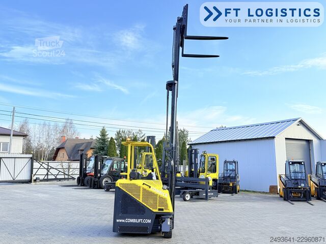Wózek widłowy czterokierunkowy Combilift CB3000 GAS TRIPLEX 4900 FREE-LIFT