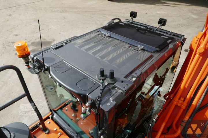 Excavator pe șenile Hitachi ZX300LC-7