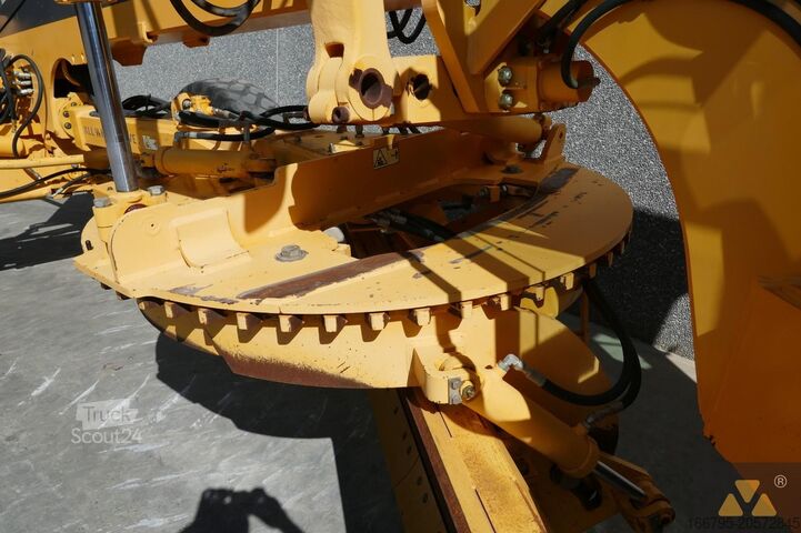 Grader Volvo G946B AWD