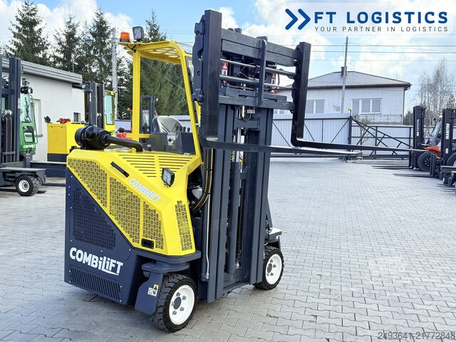 Wózek widłowy czterokierunkowy Combilift CB2500 GAS TRIPLEX 4900 FORK POSITIONER