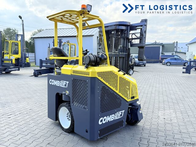 Wózek widłowy czterokierunkowy Combilift CB2500 GAS TRIPLEX 4900 FORK POSITIONER