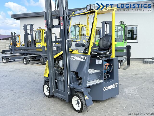 Wózek widłowy czterokierunkowy Combilift CB2500 GAS TRIPLEX 4900 FORK POSITIONER