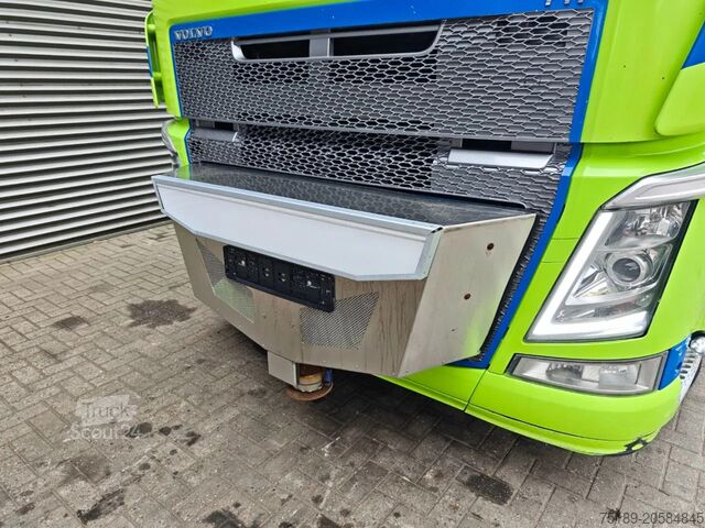 Autokrāna kravas automašīna Volvo FH 540 8x4 HMF 8520 K7 7 x Hydr. 4 x Mech!