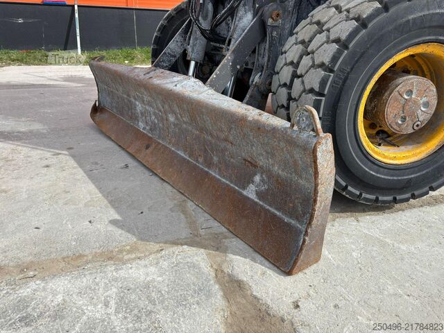 Wheel excavator Volvo EW 160 E AC / CENTRAL LUBRICATION / AUXILIARY H...