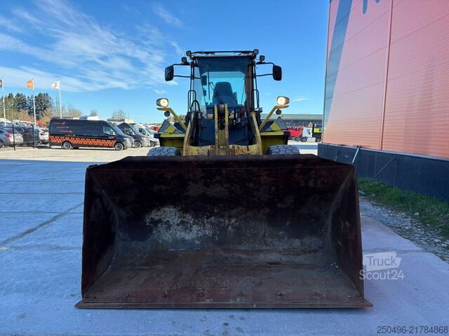 Utovarivač točkova Komatsu WA 320-5 CENTRAL CUBRICATION / TAMTRON SCALES