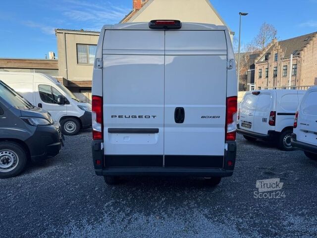 Furgon blaszak Peugeot Boxer L3H2