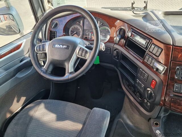 Padrão-SZM DAF XF 440 SpaceCab 4x2 - Full spoiler - Alloy whee...