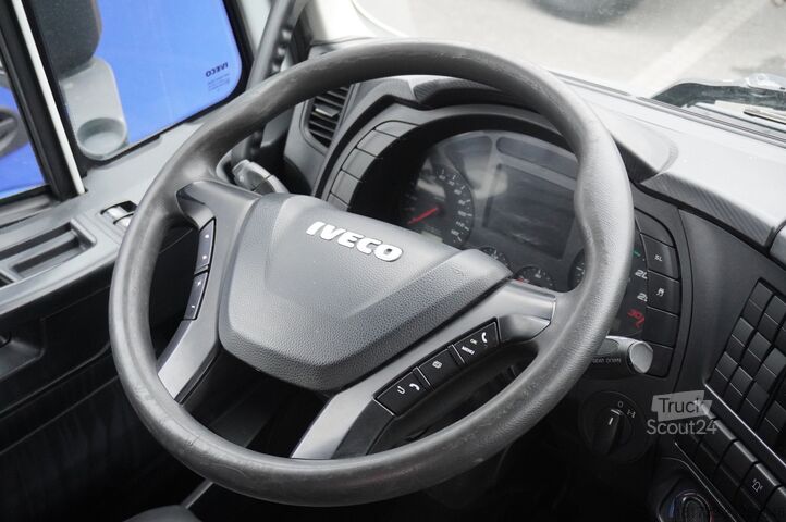 Třístranný sklápěč Iveco Stralis 19.310 E6 4x2 / Fassi F155A.0.22