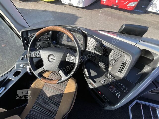 Autobus granturismo Mercedes-Benz Tourismo 16 RHD