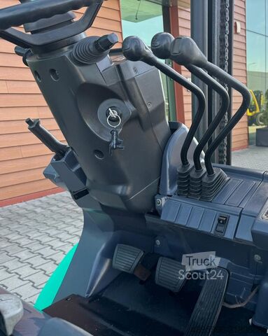 4 tekerlekli forklift Mitsubishi FD35NT /Diesel/Only 6012 hours/New Price