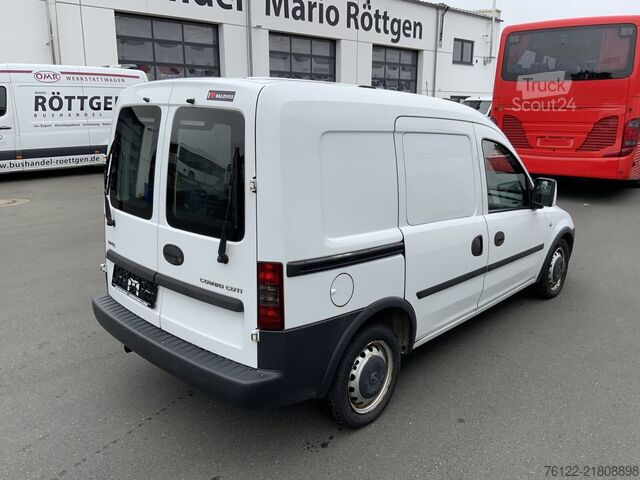 Station wagon con tetto alto Opel Combo-C-Van