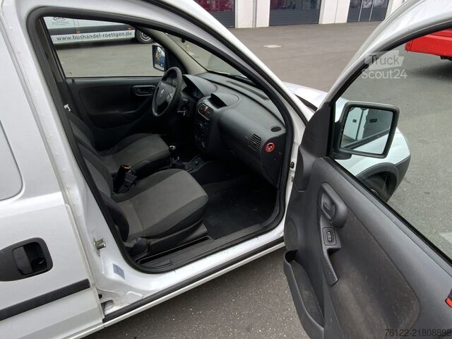 Station wagon con tetto alto Opel Combo-C-Van