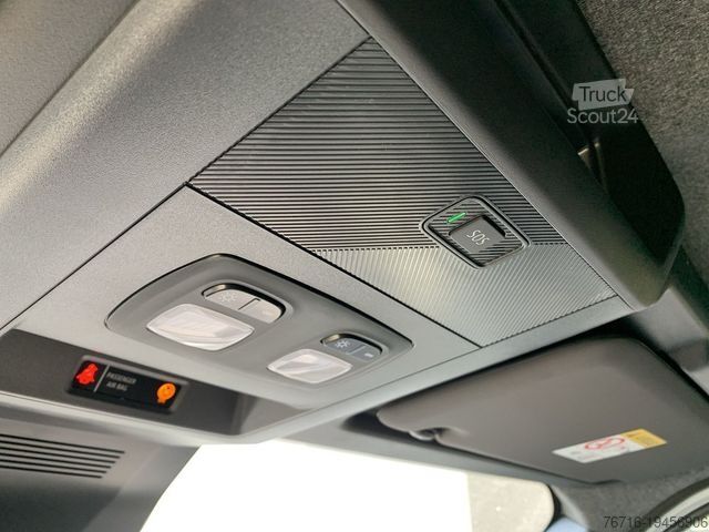 Dubă cu acoperiș înalt RENAULT Master E-TECH ADVANCE L2H2 3,5t KLIMA+RFK+DAB++