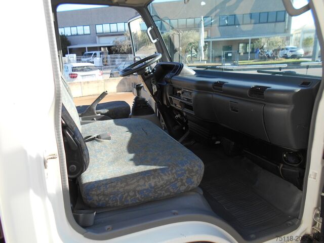 закритий фургон Isuzu NPR 35 - FURGONE ALLUMINIO