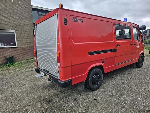 Krankenwagen MERCEDES 310 KA | BENZINE | IDEAAL ALS CAMPER | ALS NIEU...