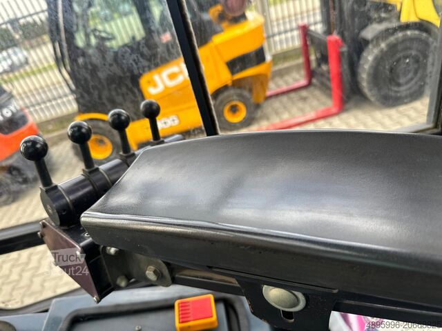 4-колесный вилочный погрузчик Jungheinrich DFG45/Positioner+sideshift/Air condition