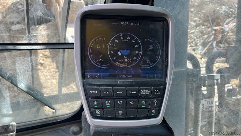 Kāpurķēžu ekskavators Hyundai HX520AL