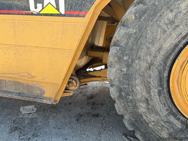 Скребок Caterpillar 615C