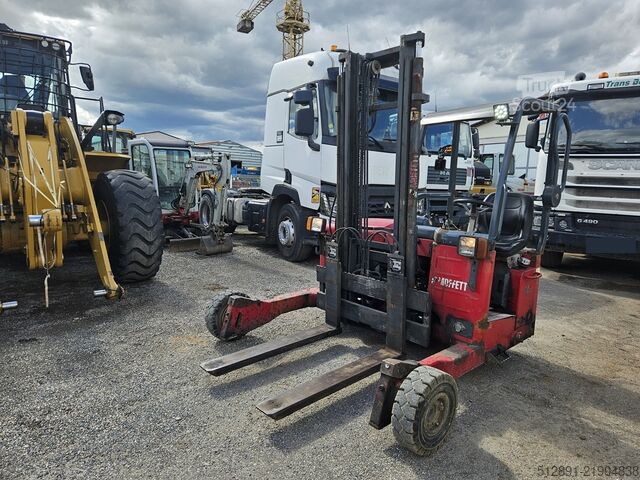 Empilhadeira todo-o-terreno Moffett M 4 20.3