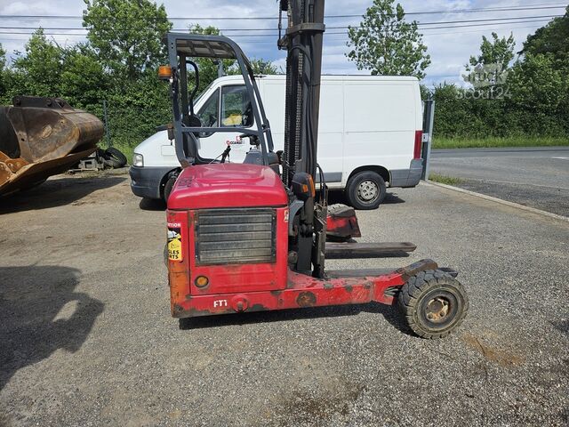 Empilhadeira todo-o-terreno Moffett M 4 20.3