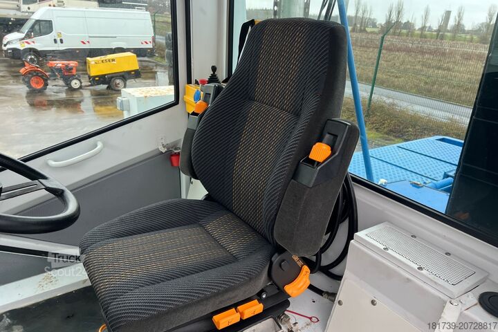 Traktorterminal Nicolas ASM14.4-4.1 terminal tractor 8x2x8 / 200