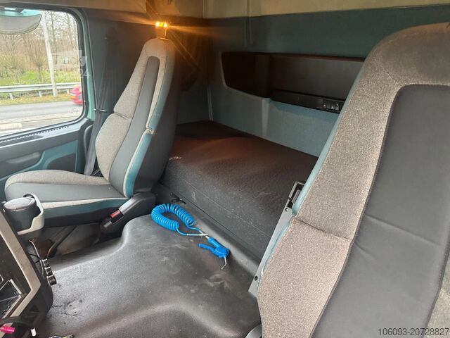 Standaard-SZM Volvo FM 420 Globetrotter