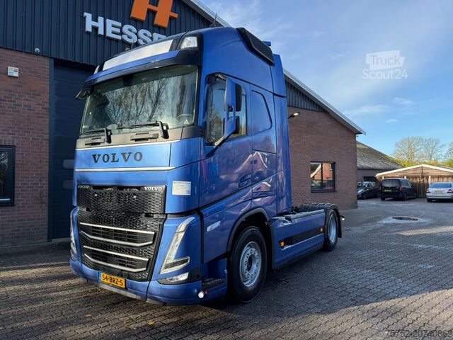 Standaard-SZM Volvo FH 460 Globetrotter XL 2x tank Standairco 405.3...
