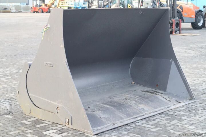 Lopata Volvo 3 M3 | HIGH TIP BUCKET | HOCHKIPPSCHAUFEL | HOO...