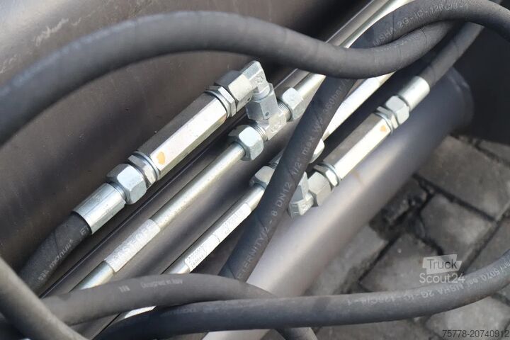 Lopata Volvo 3 M3 | HIGH TIP BUCKET | HOCHKIPPSCHAUFEL | HOO...