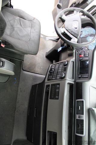 Samochód z wymienną zabudową MAN TGX 26.510 6x2 LL JUMBO MOTORSCHADEN Nr.: 568