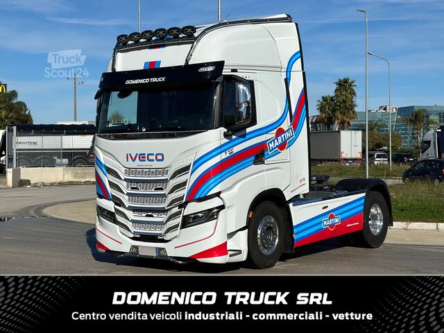 Tractora de carretera estándar Iveco S-Way 580 Edizione Limitata Martini