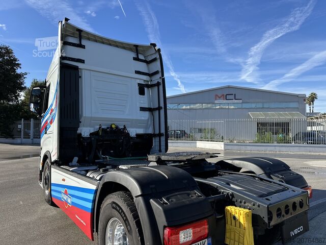 Trattore stradale standard Iveco S-Way 580 Edizione Limitata Martini