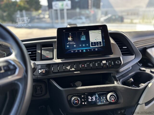 Trattore stradale standard Iveco S-Way 580 Edizione Limitata Martini