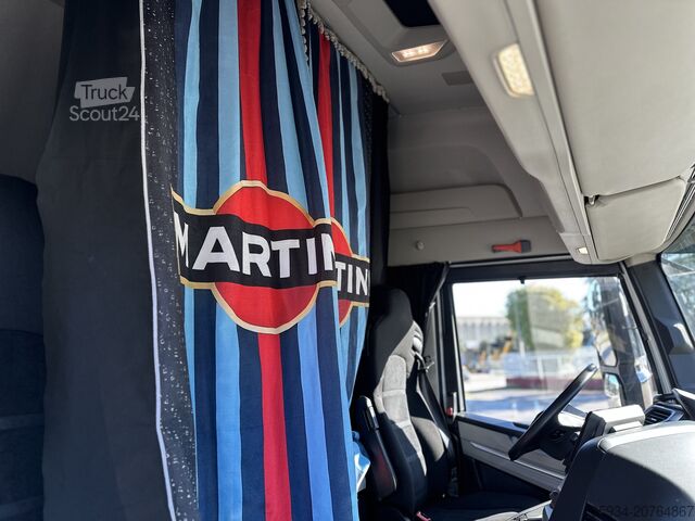 Tractora de carretera estándar Iveco S-Way 580 Edizione Limitata Martini