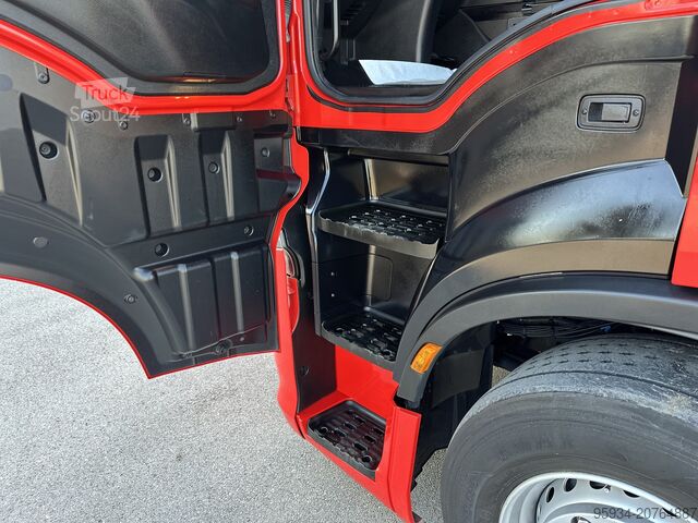 Trator de estrada padrão Iveco Stralis S-Way 530