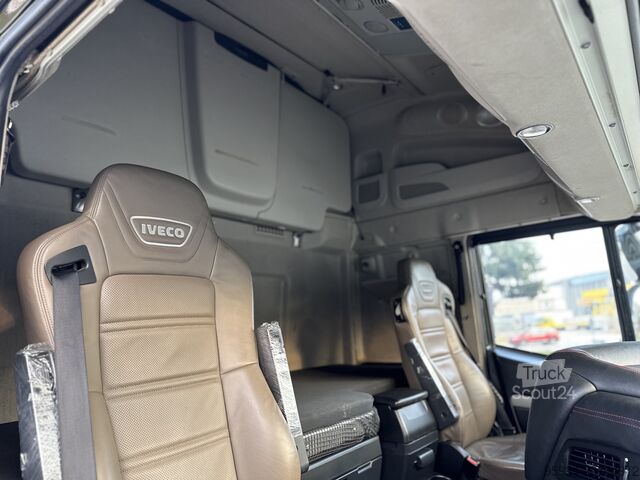 Trator de estrada padrão Iveco Stralis Hi Wai 510