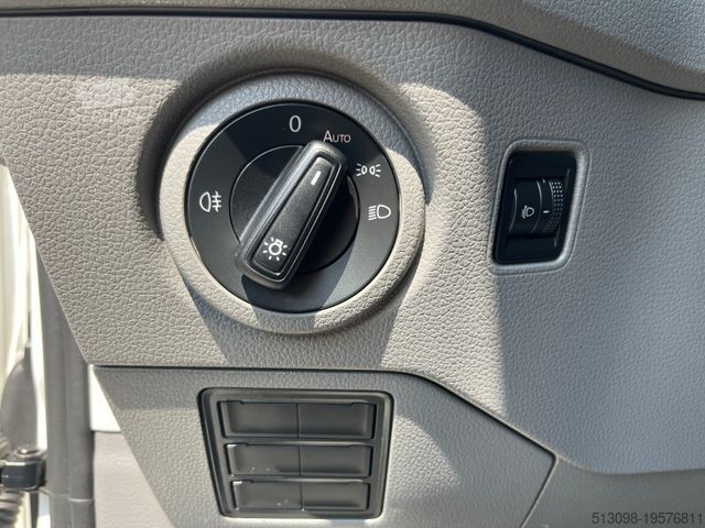 Transporter mit Koffer VOLKSWAGEN CRAFTER KOFFER MIT PORTALTÜREN KAMERA KLIMA