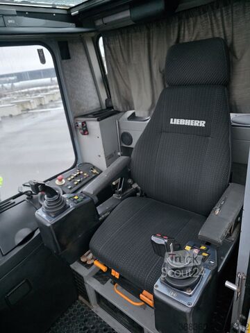 Grúa móvil Liebherr LTM 1500-8.1