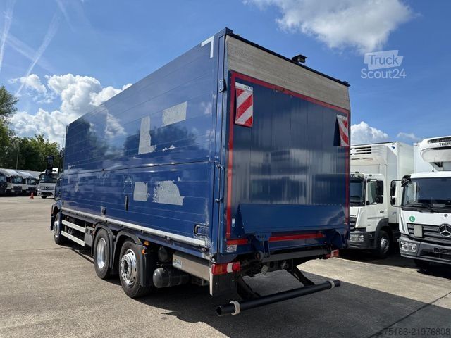 Autocamion transport băuturi MERCEDES-BENZ ACTROS 2548 L Getränkekoffer 7,7 m LBW 2 T*LENK