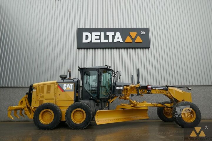 Grader Caterpillar 140M3