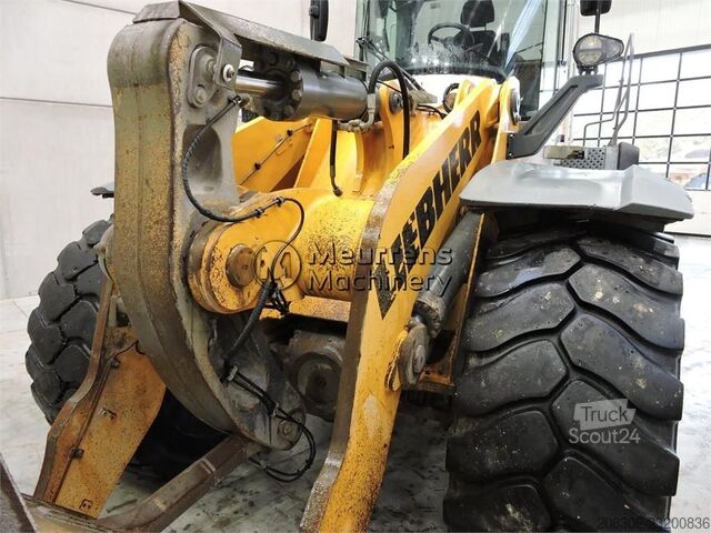 Ładowarka kołowa LIEBHERR L 566 Xpower