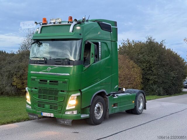 Tracteur routier standard VOLVO FH540