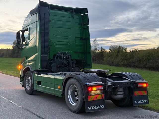 Tracteur routier standard VOLVO FH540