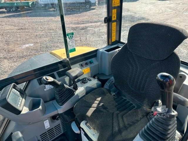 Minikotró KOMATSU PC 58 MR-5 E0 Kettenbagger 42.500 EUR / AC