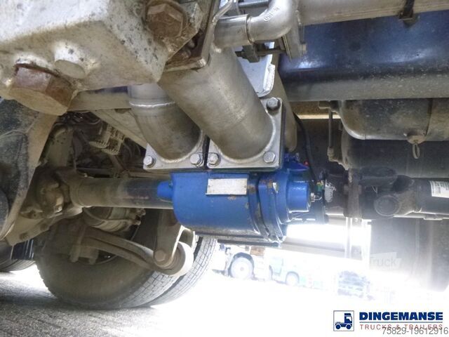 Tankfartyg Scania P 320 DB 6X2 fuel tank 18.8 m3 / 5 comp
