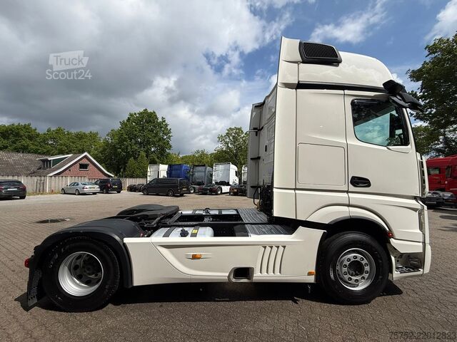 Standard-SZM Mercedes-Benz Actros 1845 L Gigaspace 2x tank Standairco Smar...